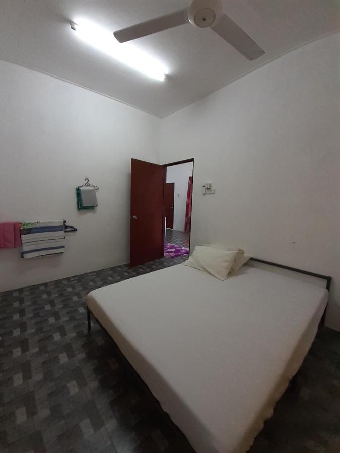 Homestay Idaman B B With 2 Room Aircond 2 Quen Bed And Not Sharing Room -Privacy Kuala Terengganu Buitenkant foto