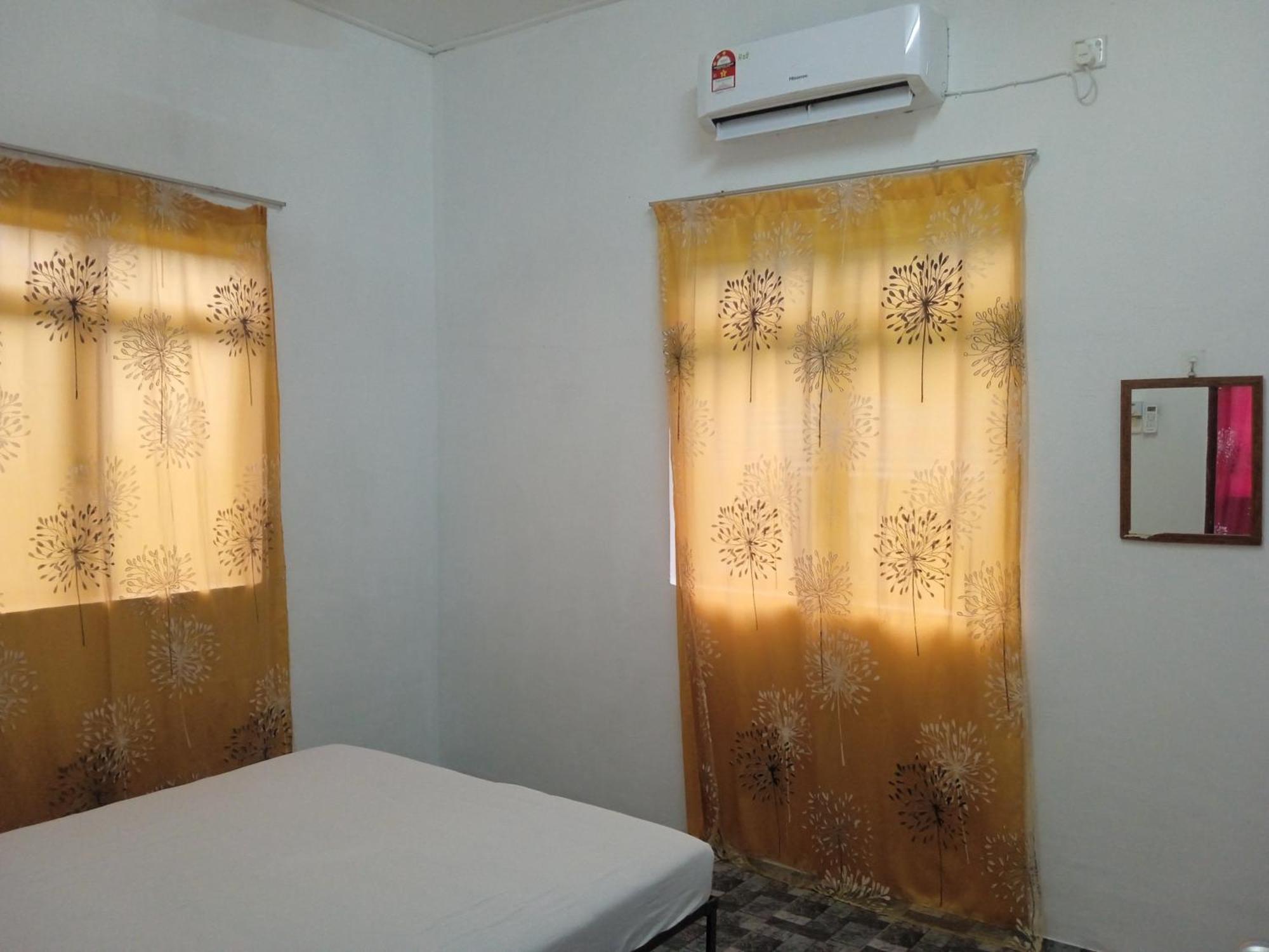 Homestay Idaman B B With 2 Room Aircond 2 Quen Bed And Not Sharing Room -Privacy Kuala Terengganu Buitenkant foto