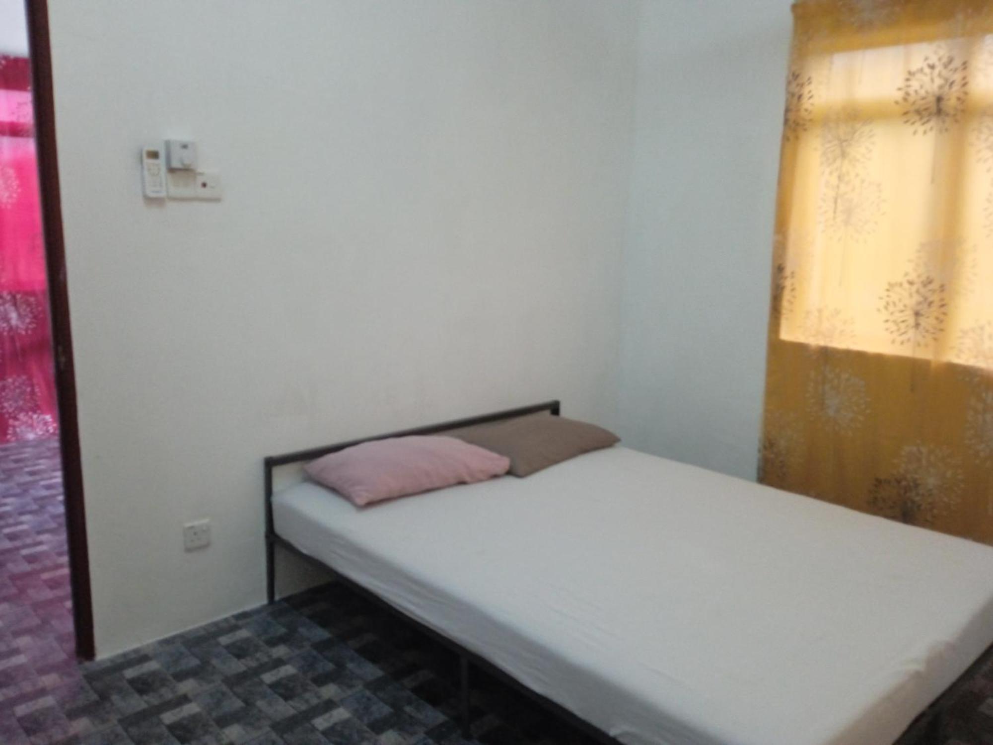 Homestay Idaman B B With 2 Room Aircond 2 Quen Bed And Not Sharing Room -Privacy Kuala Terengganu Buitenkant foto