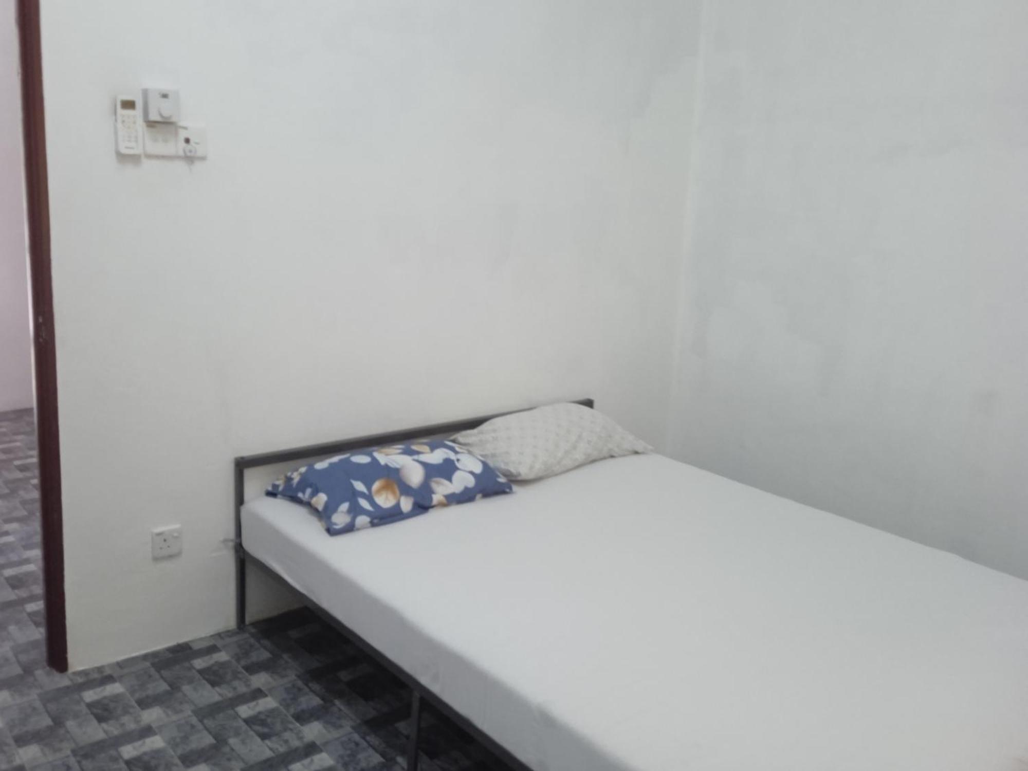 Homestay Idaman B B With 2 Room Aircond 2 Quen Bed And Not Sharing Room -Privacy Kuala Terengganu Buitenkant foto