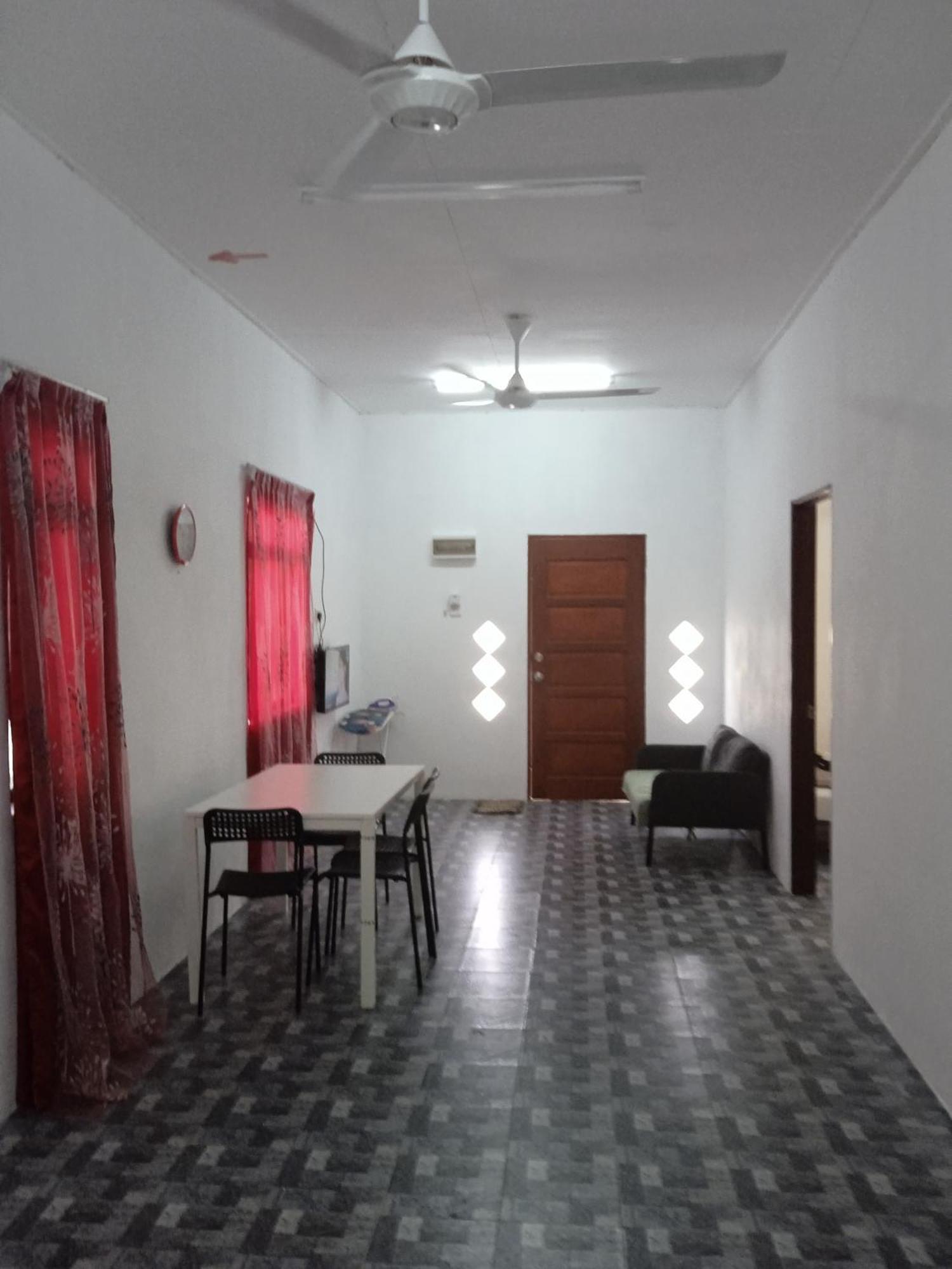 Homestay Idaman B B With 2 Room Aircond 2 Quen Bed And Not Sharing Room -Privacy Kuala Terengganu Buitenkant foto