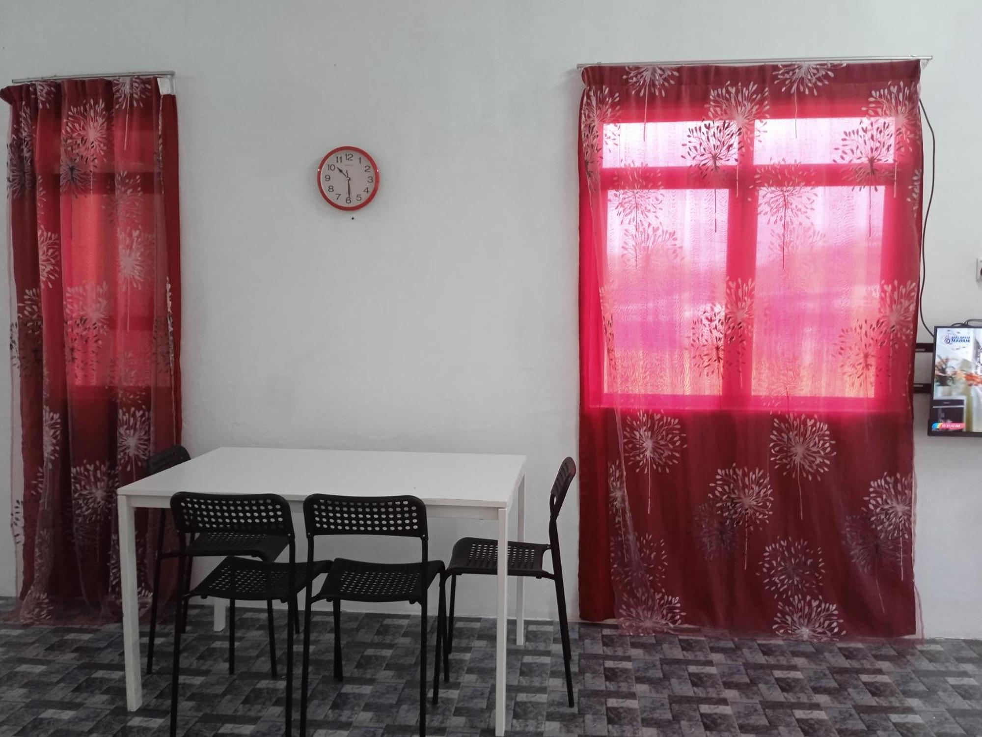 Homestay Idaman B B With 2 Room Aircond 2 Quen Bed And Not Sharing Room -Privacy Kuala Terengganu Buitenkant foto