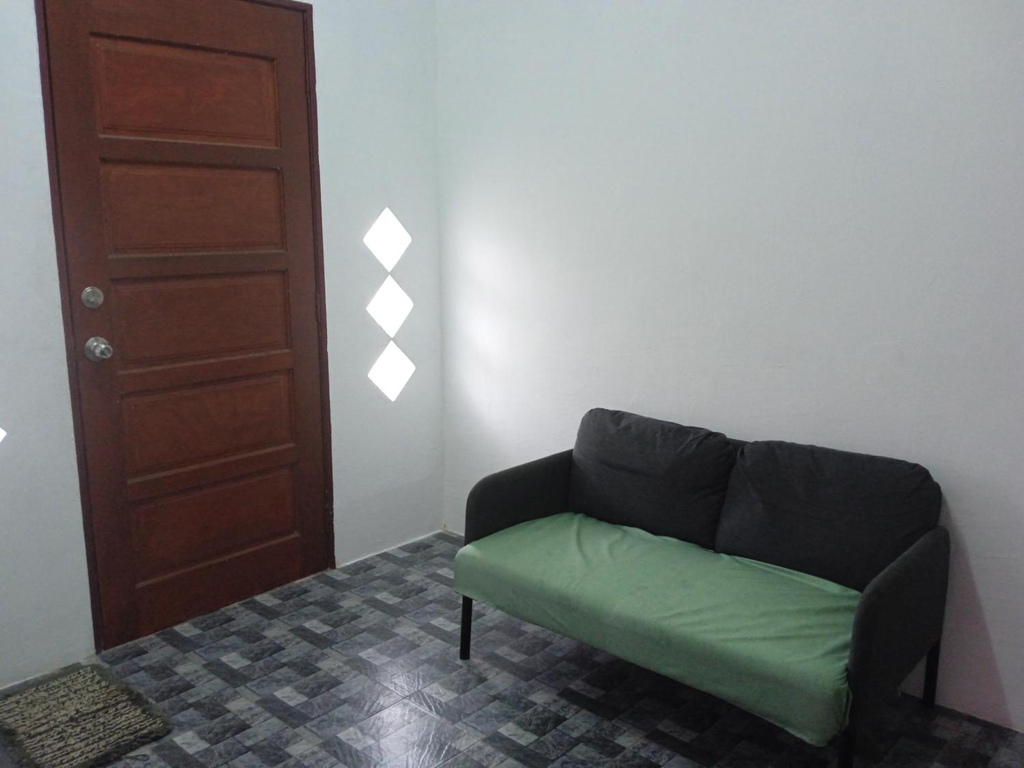Homestay Idaman B B With 2 Room Aircond 2 Quen Bed And Not Sharing Room -Privacy Kuala Terengganu Buitenkant foto