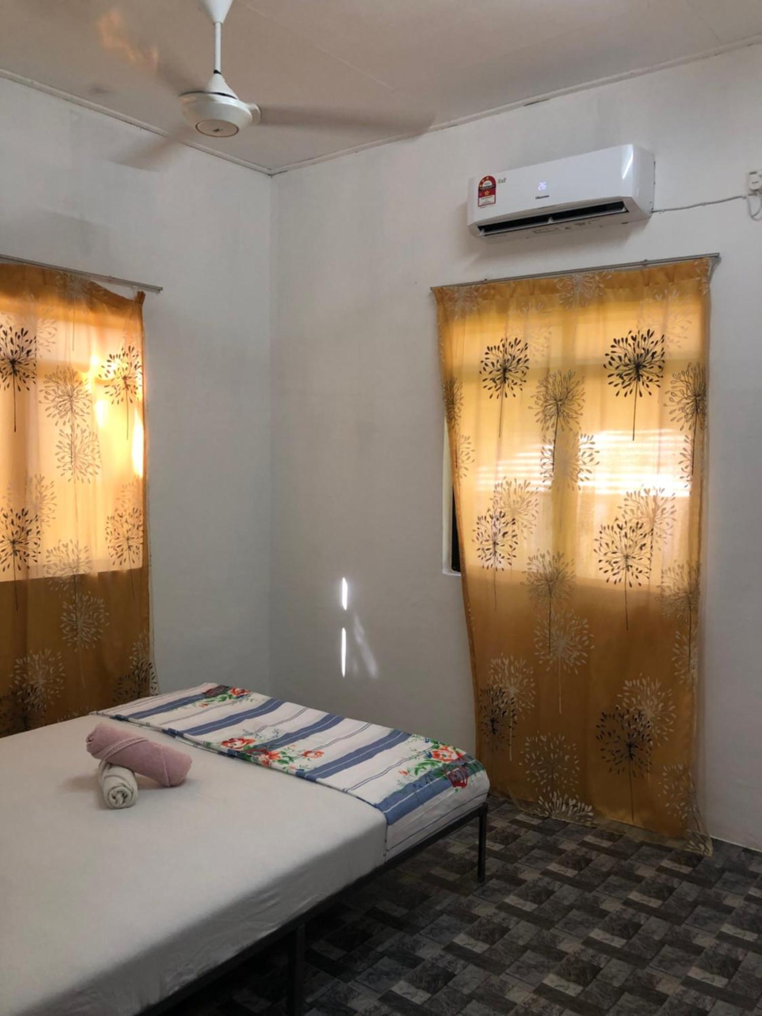 Homestay Idaman B B With 2 Room Aircond 2 Quen Bed And Not Sharing Room -Privacy Kuala Terengganu Buitenkant foto